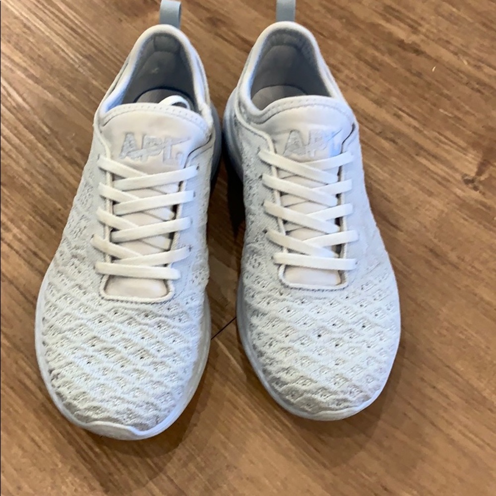 APL Shoes